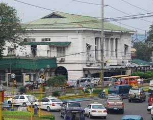 Traffic Bonifacio Drive