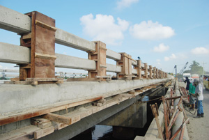 Carpenters Bridge linking Brgy. Tap-oc, Molo and Brgy. Tabucan, Mandurriao