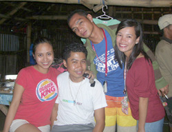 Ivan (second from left) with SKIMBOUND 2007 Partner Joy Loriega and ISA's Pyong Sumaria and Julienne Sevilla