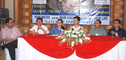 From left, Dr. Aldrich Gaspar, Dr. Jeremy Saquian, Dr. Cynthia Salcedo, Philippine Academy of Ophthalmologists – Western Visayas president Dr. Karen Rivera- Francia, Dr. Henry Tupas and Dr. Mark Mansueto during the press conference for Vision 2020 Iloilo & Guimaras.