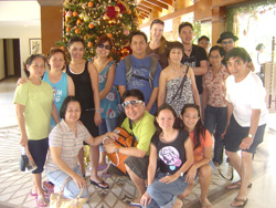 With the Fernandez family and relatives