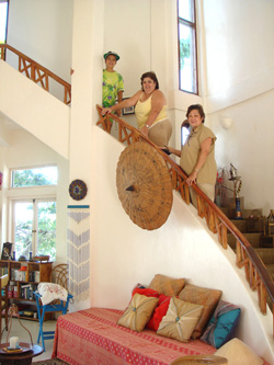 Elena Golez (left), Marichel Magalona of The News Today and Emma Nava