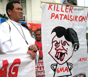 Members of the Iglesia Filipina Independiente in their white suit