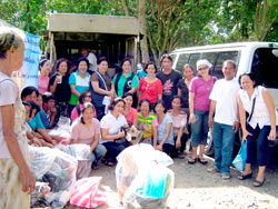 Iloilo Quotarians with Municipal representatives and some beneficiaries.