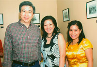 Mr & Mrs Charles Uy and Araceli Abria, Hongkong Kitchen manager.