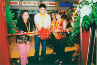 Councilor Jocel Batapa, Benjie Salvador & Bacolod City First Lady Elsa Leonardia.