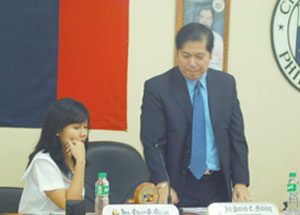 Girl City Mayor Clarice Opinion of Assumption Iloilo confers with Vice Mayor Jed Patrick Mabilog.