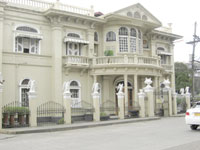 Buldings in Ortiz street near the pumpboat terminal.