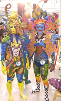 Winners in Body Painting and Headress.
