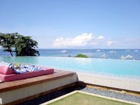 Amorita’s infinity pool.