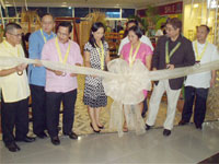 The ribbon cutting led by Glenda Dagdag and DENR Undersecretary Edgardo Manda with them are DTI regional director Dominic Abad, Mario Nillos, Board Member Mariano Malones and Mathilde Octavio