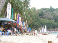 The white beach that attracts visitors.