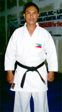 Jonel Peraña, the RP team's coach for karatedo.
