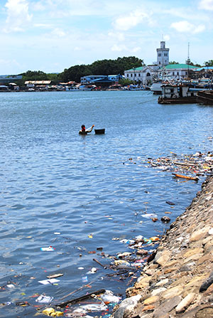 Muelle port.