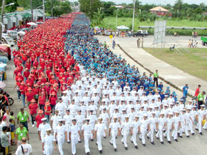 The 5,000-strong human flag composed of VMA Global College students