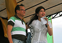 Roxanne Guinoo sings with an OPMC SR.