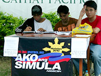 ABS-CBN's 'Iboto Mo, Ipatrol Mo' booth