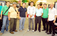 Librodo brothers with Photographic Society of Iloilo members and their president, Carlos Garcia.