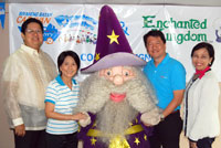 Ava Engel, SuperFerry’s Executive Vice President & CEO, Andrew Deyto, SuperFerry’s AVP for Sales & Marketing seal the deal by shaking hands with EK’s Eldar the Wizard. Mario O. Mamon, EK’s President and Chairman (extreme left) and Cynthia R. Mamon, Ph.D., EK’s VP for SMILE (Sales, Marketing, Imagineering, Leisure and Entertainment) (extreme right) smile on with approval.