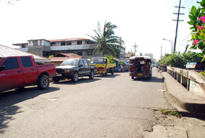 Vehicles use as parking area this bridge in Brgy. Rizal, Lapuz in Iloilo City,