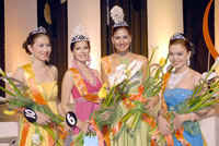 Ms Silka Iloilo Angelie Joy Golingay (2nd from left) and her court.