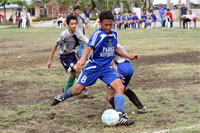 Mitch Tingson of Paref-Westbridge passed through two CPU defenders for a goal.