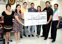 KKK PIO Kathy Villalon, KKK President Dr. Socorro Martinez, Councilor Lex Tupas, Mayor Jerry Trenas, Councilor Julienne Baronda, Three Doves Foundation’s Jason dela Cruz and KKK Vice President Dr. Ruben Ramirez during the turnover of check of Three Doves Foundation to KKK last Sept. 2, 2009.