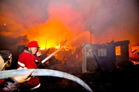 Bacolod fire leaves 16 dead, 56 houses charred