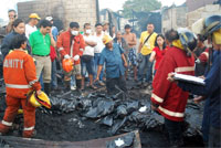 Bacolod fire leaves 16 dead, 56 houses charred