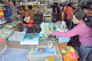 Department of Health (DOH) Region VI warned the public that in selecting toys for gifts during Christmas season