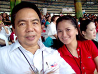 MMDA Chairman Bayani Fernando sat beside Iloilo Councilor Jamjam Baronda at the Freedom Grandstand