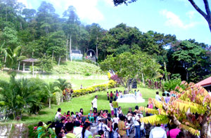 Thousands of Catholic faithfuls regularly go to this place called the “Meditation Hills” in Sitio Bankal, Maninang, Sapian, Capiz.