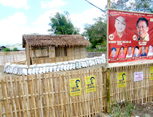 The headquarters of mayoralty candidate Benjamin Malaga in Brgy. Naslo Maasin, Iloilo, surrounded by sandbags, looks like a war camp creating fear among residents in the area.