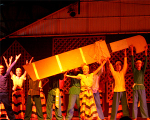 A participating group in last Monday’s Pandayan Festival in Badiangan, Iloilo presents a giant “bolo” as highlight of their performance. 