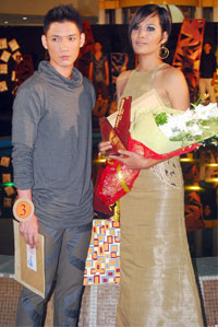 Grand winners Earvin Yap and Quenne Orada.