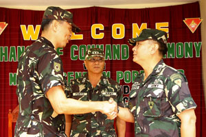 Brigadier Gen. Gerardo Layug (left), outgoing commander of the 301st Infantry Brigade,