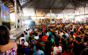 More than 2,000 Ilonggos troop to Jaro gym in Iloilo City